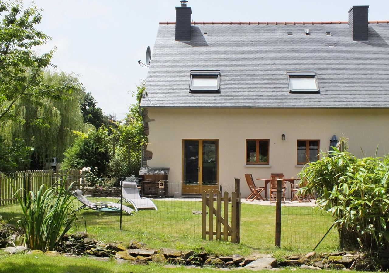Gites De Lenvos Pontivy Extérieur photo